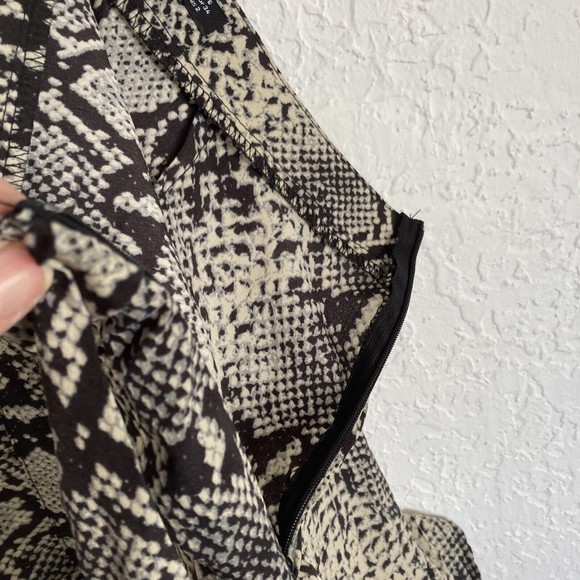 Nasty Gal Snake Skin Wrap Mini Skirt Size 2 Faux Wrap Skirt Full Coverage - Picture 7 of 15